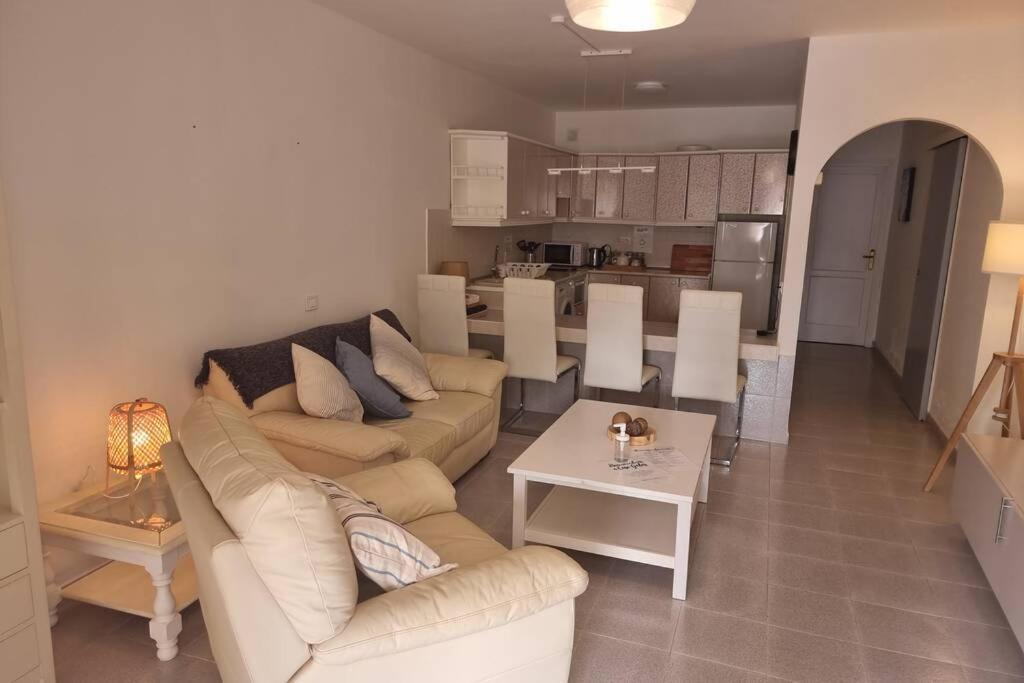 Casa Gales: Relax Next To The Sea Apartment For Families Corralejo Exteriör bild